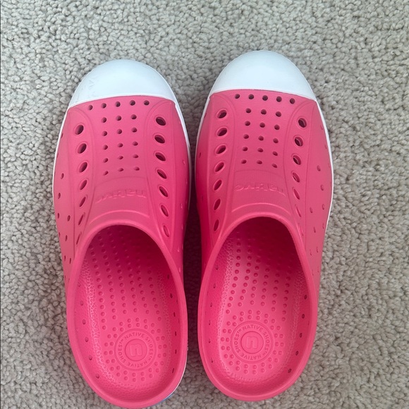 Native Jefferson Clog, C12 - Picture 2 of 5